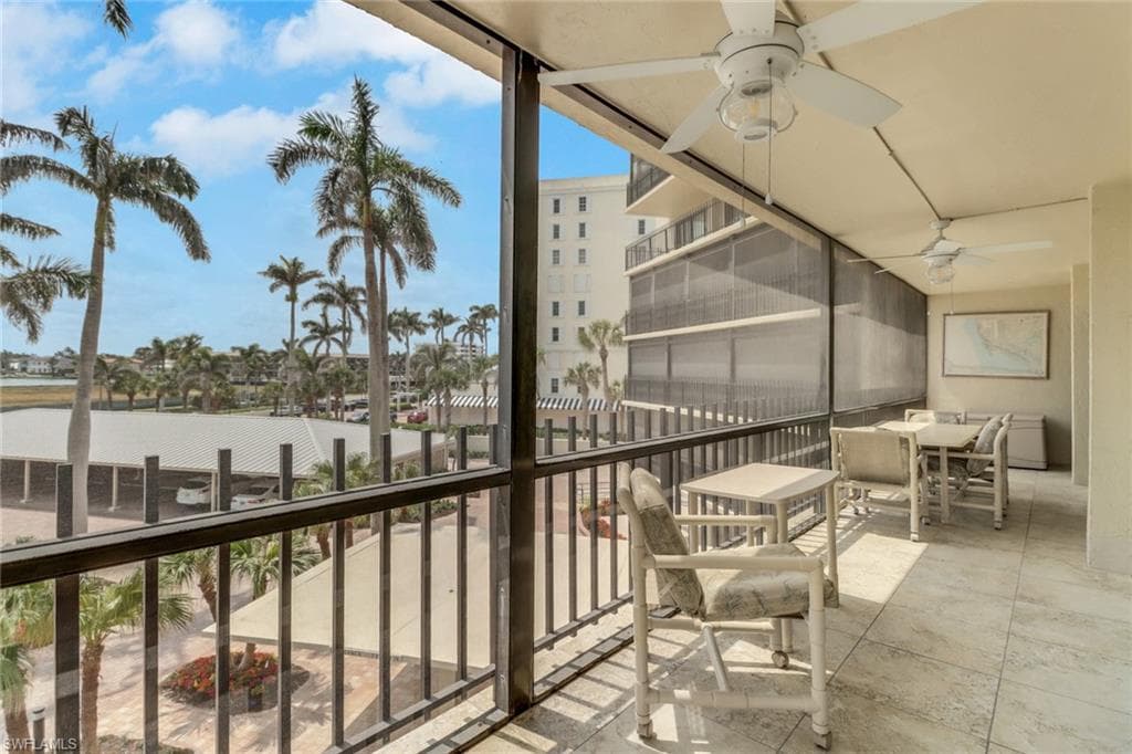 3399 Gulf Shore BLVD N # 303, NAPLES FL 34103-29