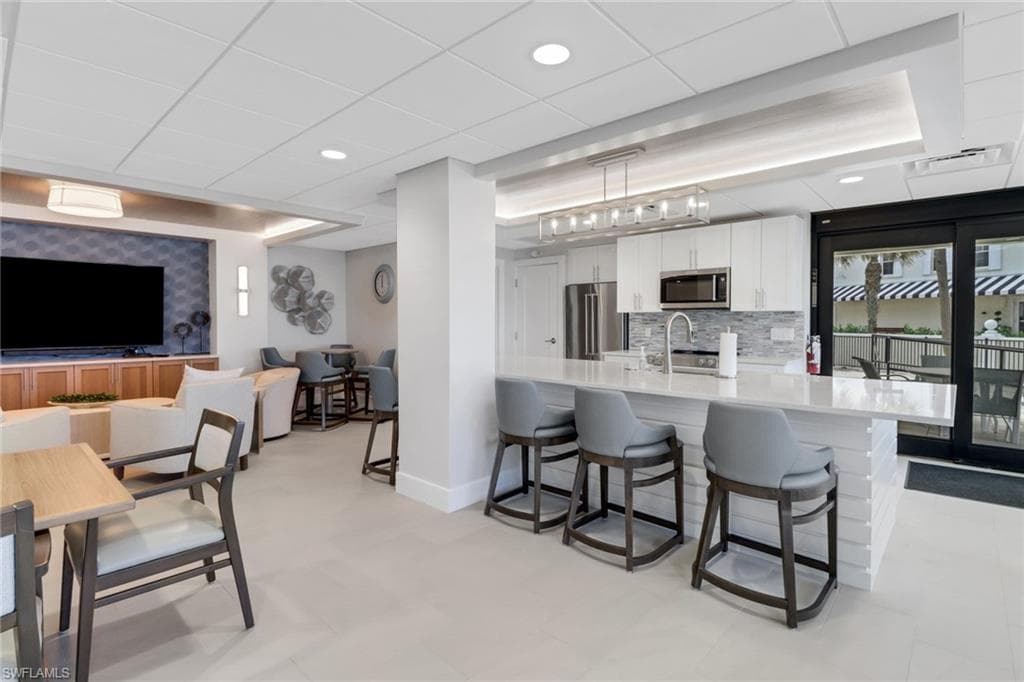 3399 Gulf Shore BLVD N # 303, NAPLES FL 34103-43