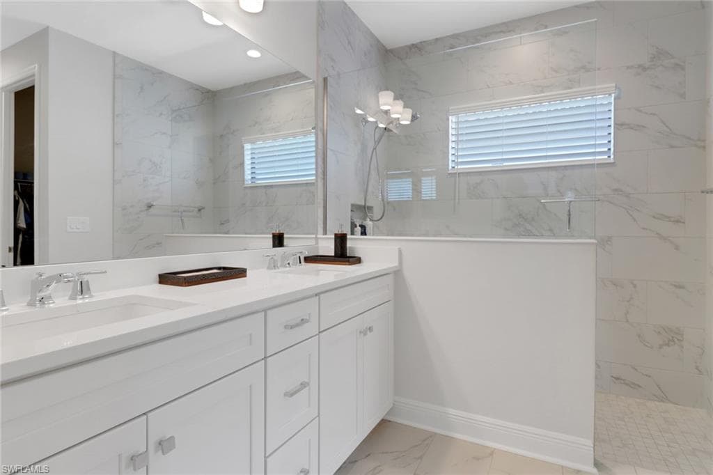 4076 Pegasus WAY, NAPLES FL 34120-16