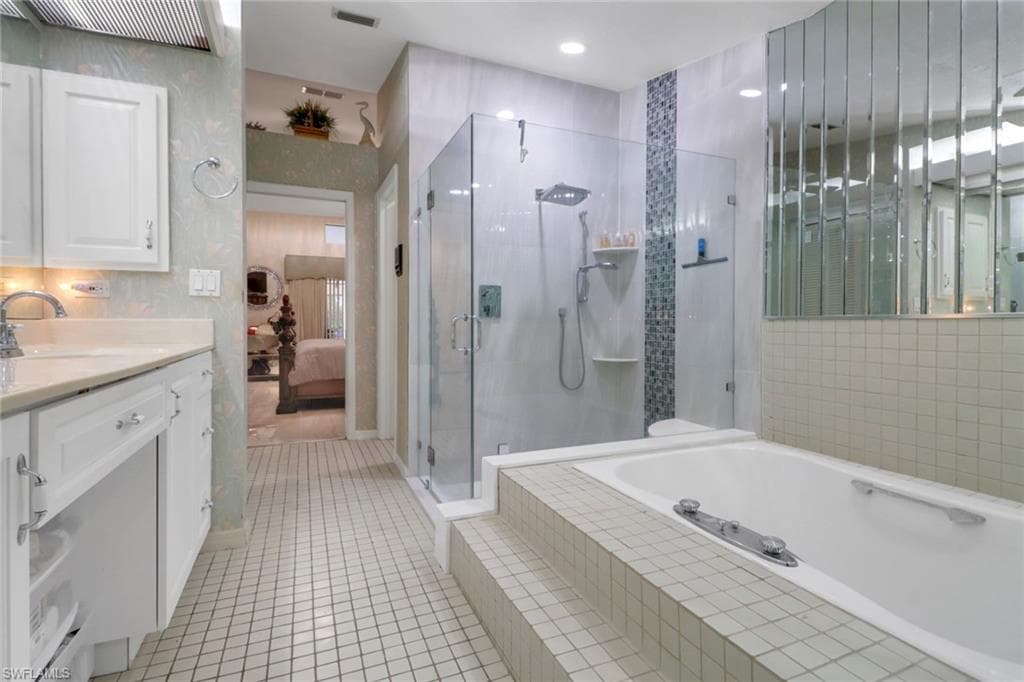 15649 CARBERRY CT-22