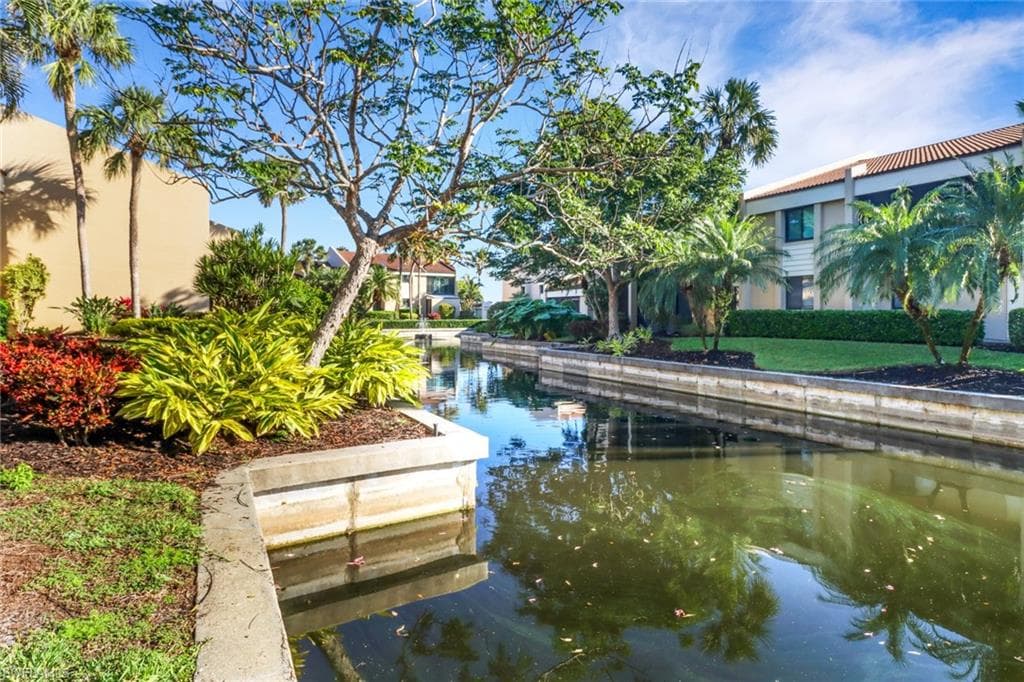 5015 Harbortown LN # 104, FORT MYERS FL 33919-22
