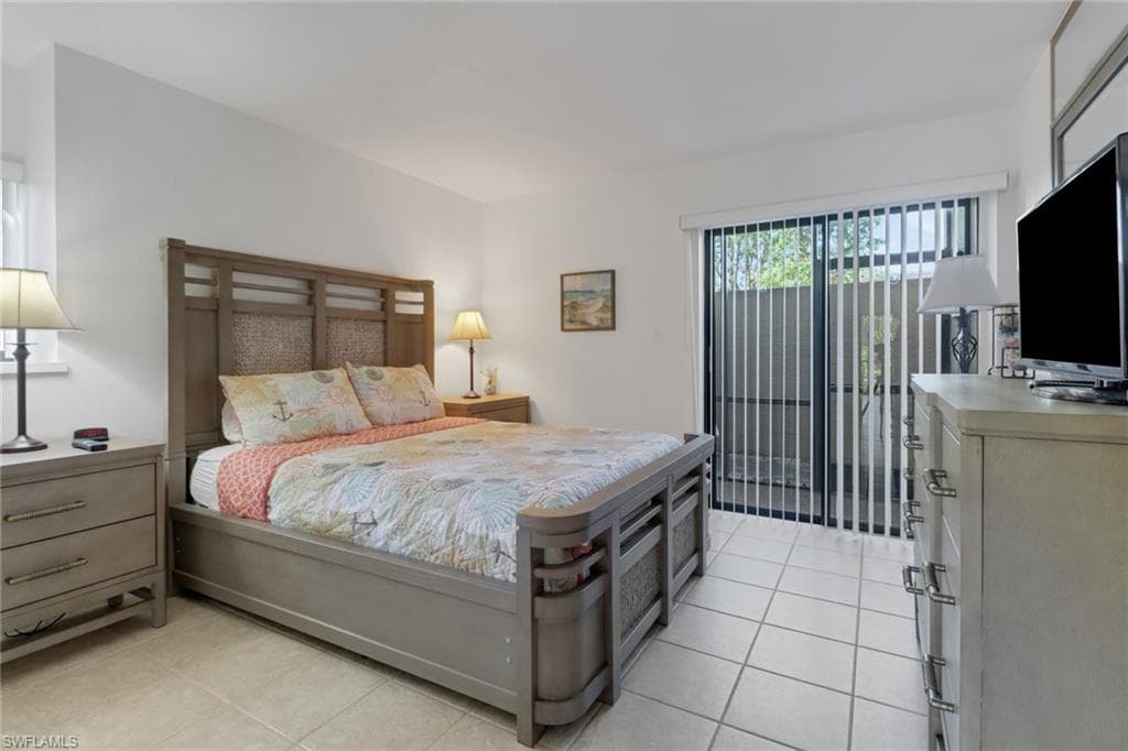 5015 Harbortown LN # 104, FORT MYERS FL 33919-5