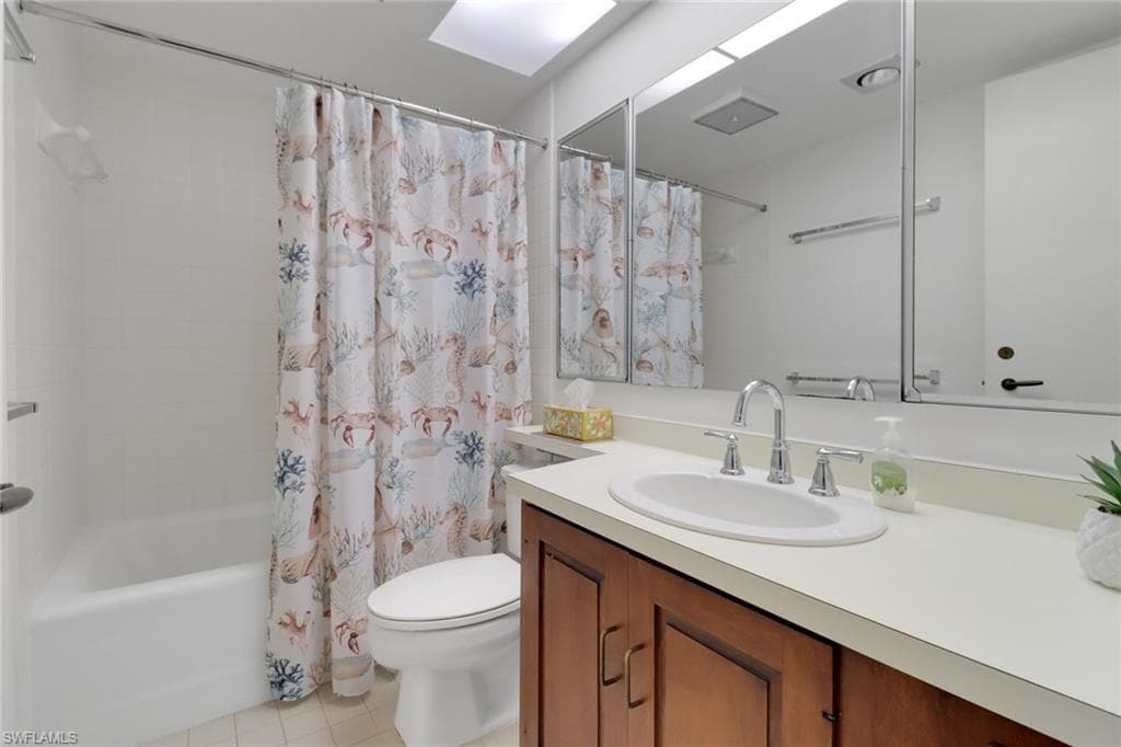 5015 Harbortown LN # 104, FORT MYERS FL 33919-7