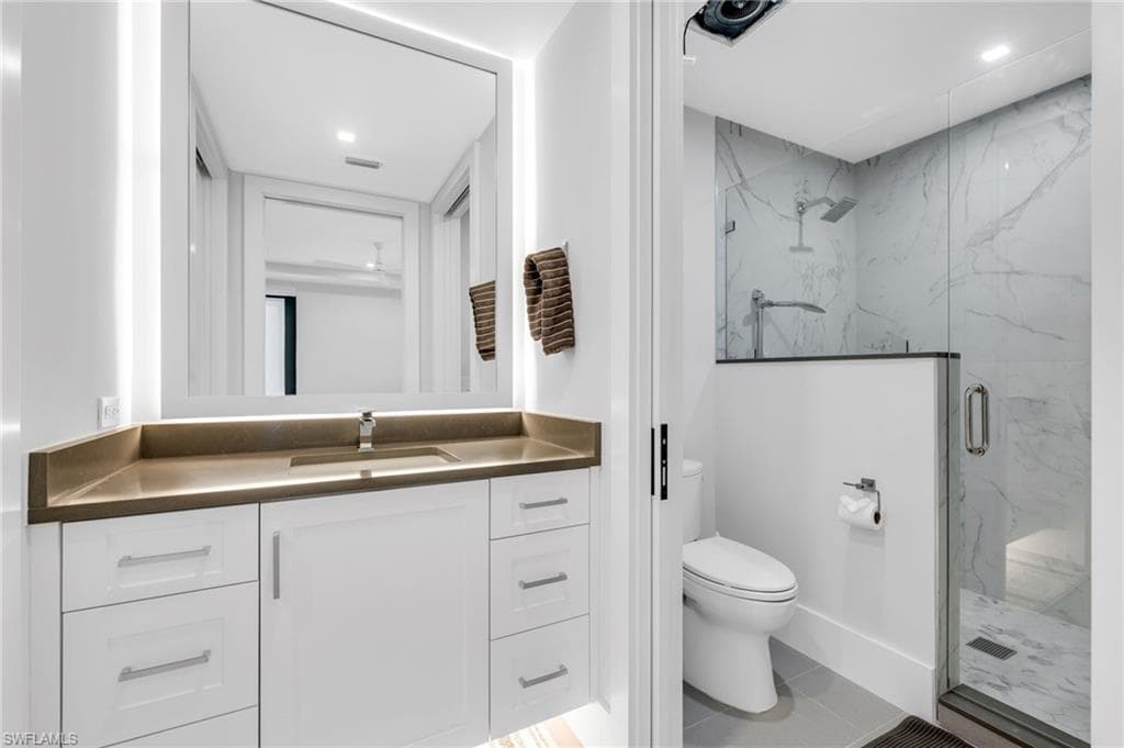 6230 Estero BLVD # 201, FORT MYERS BEACH FL 33931-18