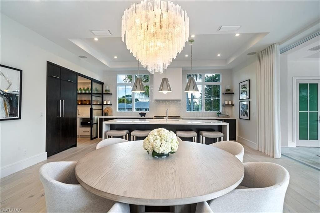 1645 Bonita CT-5
