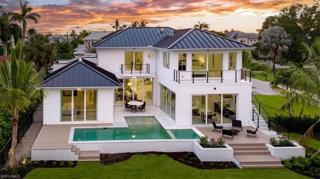 1645 Bonita CT-42