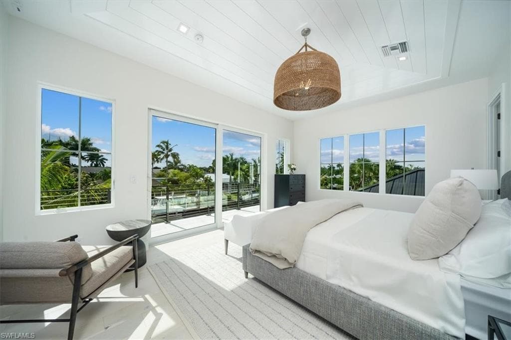1645 Bonita CT-25