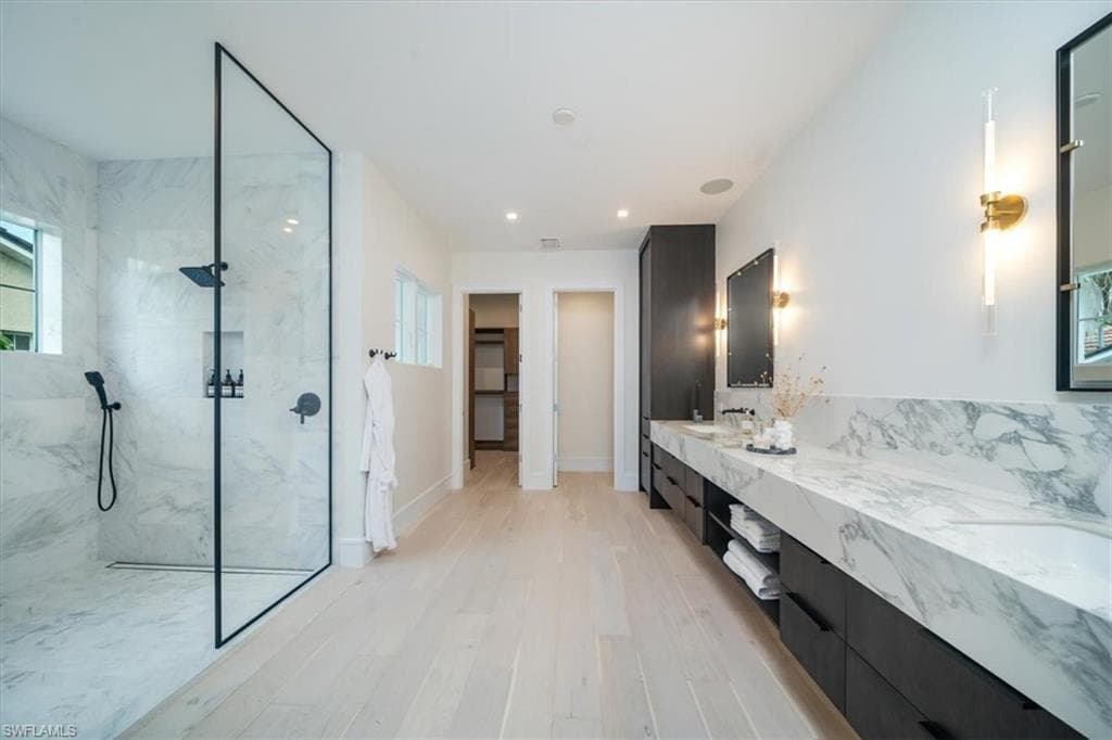 1645 Bonita CT-21
