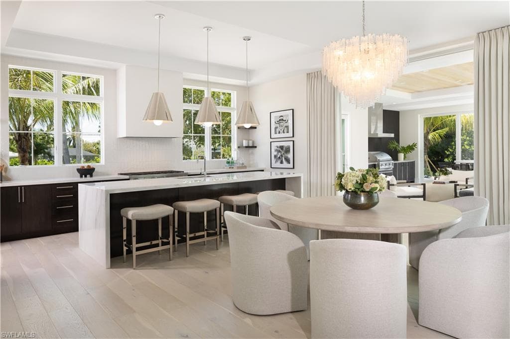 1645 Bonita CT-2