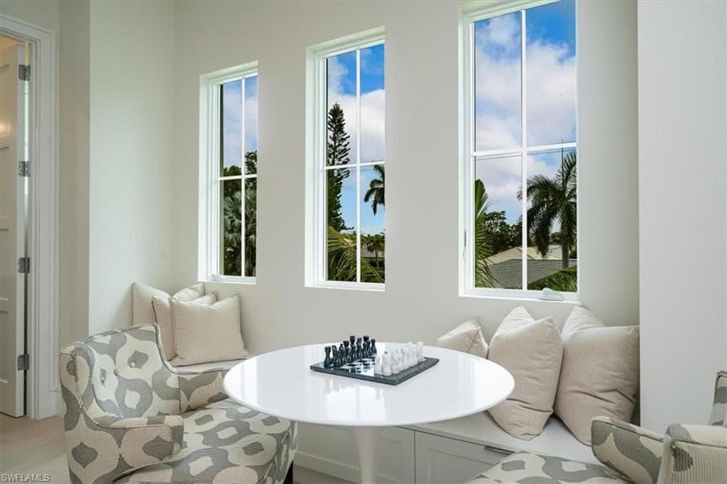 1645 Bonita CT-29