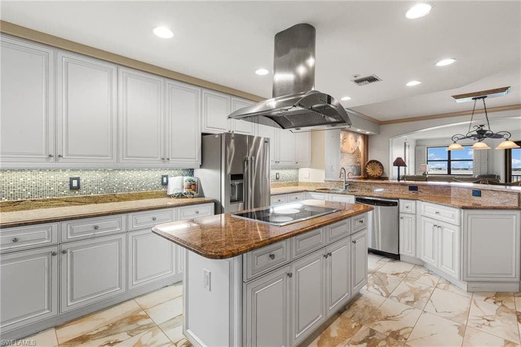 11600 Court Of Palms # 204, FORT MYERS FL 33908-10