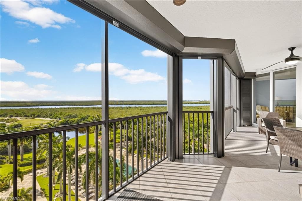 1060 Borghese LN # 702, NAPLES FL 34114-1