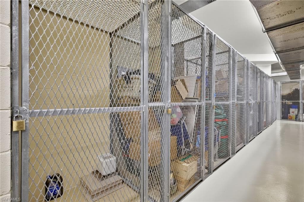 1060 Borghese LN # 702, NAPLES FL 34114-38