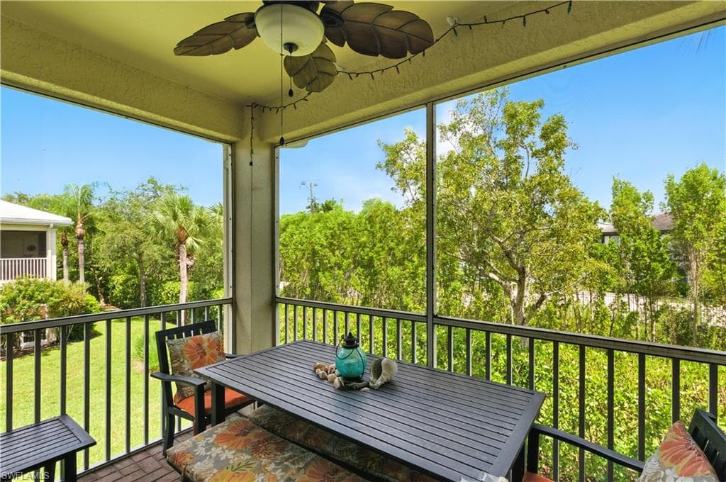 1325 Sweetwater CV # 201, NAPLES FL 34110-3