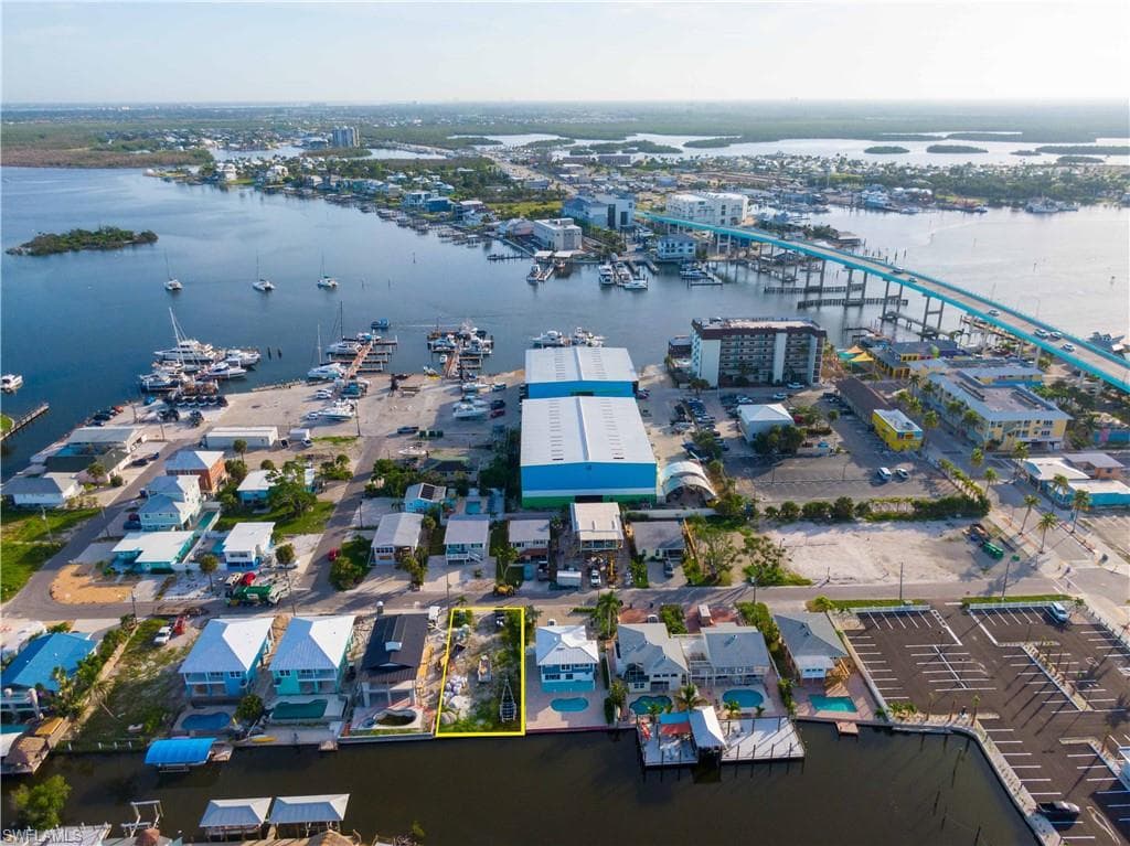 914 3rd ST, FORT MYERS BEACH FL 33931-4