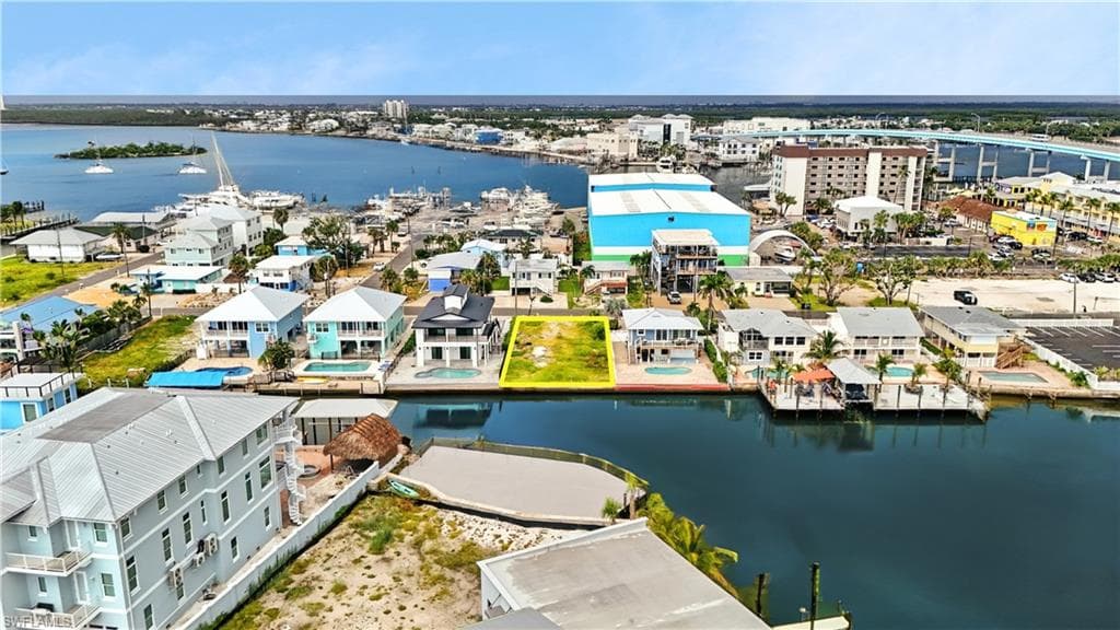 914 3rd ST, FORT MYERS BEACH FL 33931-19