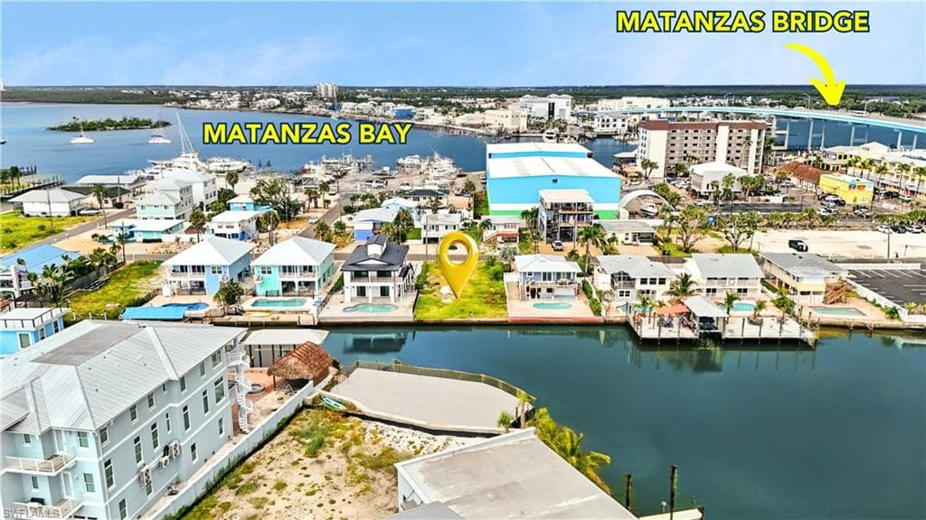914 3rd ST, FORT MYERS BEACH FL 33931-17