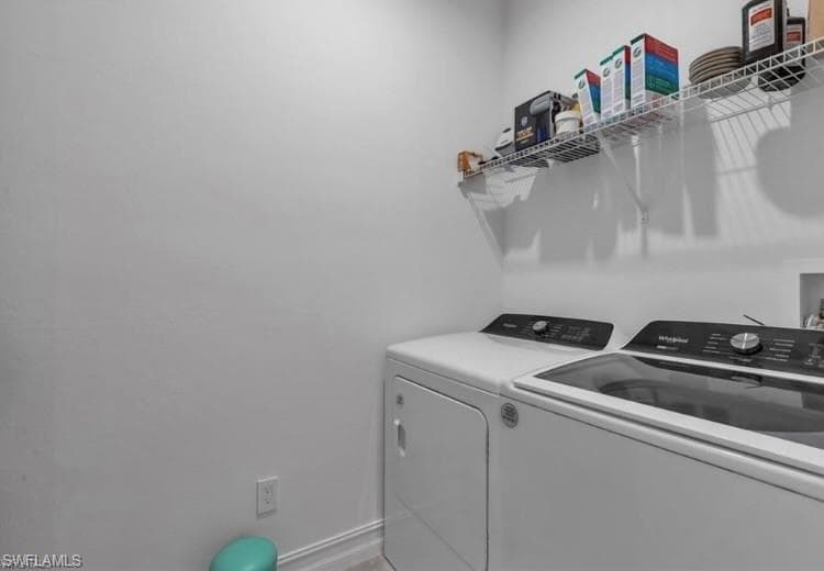 7580 Carnegie WAY, NAPLES FL 34119-23