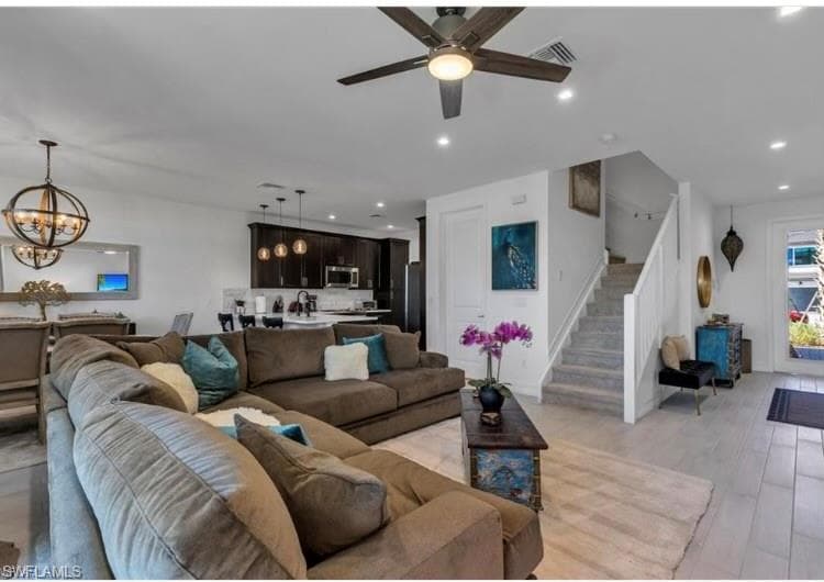 7580 Carnegie WAY, NAPLES FL 34119-9