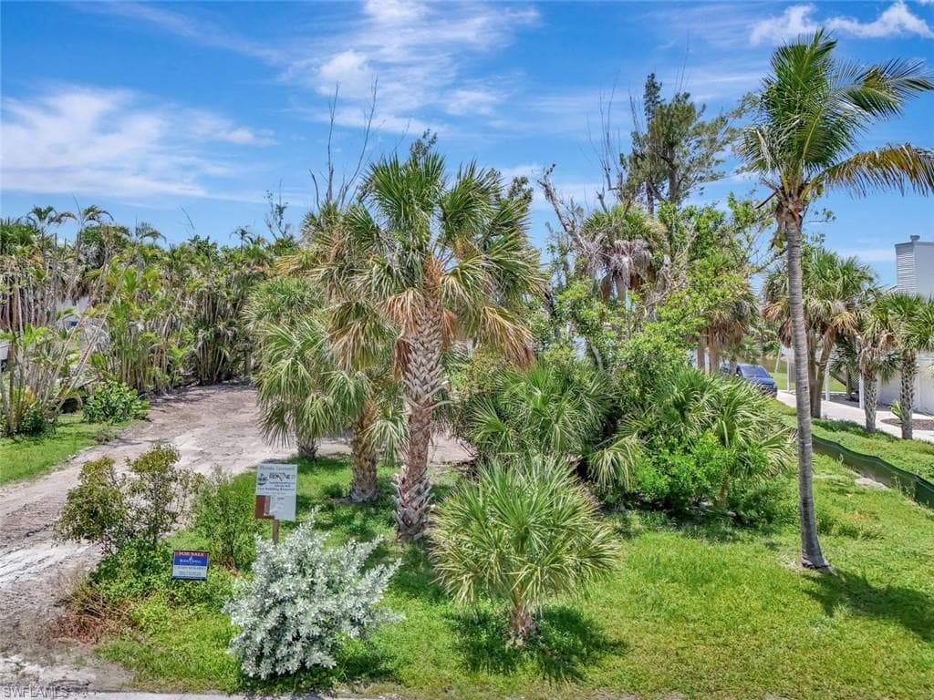 231 Palm Lake DR, SANIBEL FL 33957-8