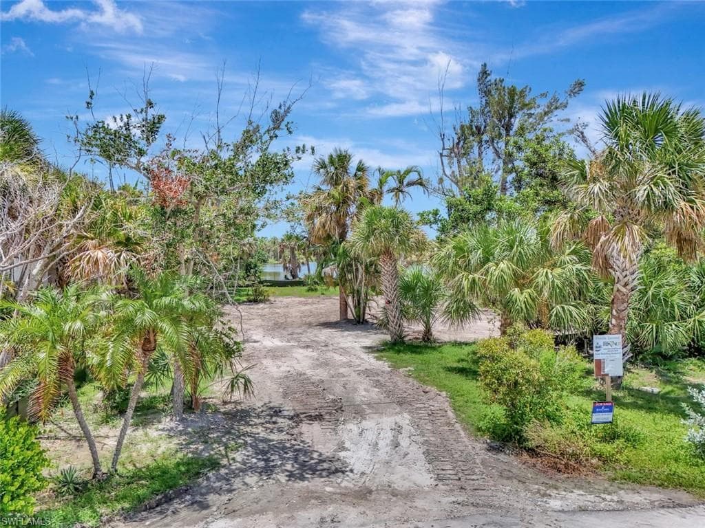 231 Palm Lake DR, SANIBEL FL 33957-7