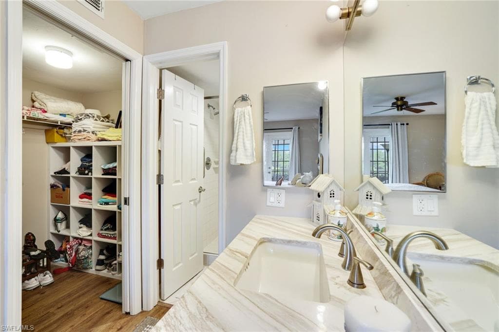 1335 Mainsail DR # 1304, NAPLES FL 34114-18