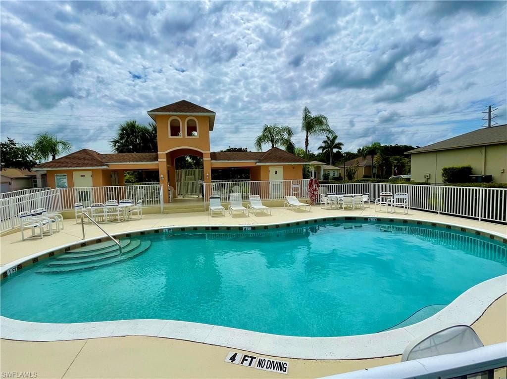 16561 Wellington Lakes CIR, FORT MYERS FL 33908-46