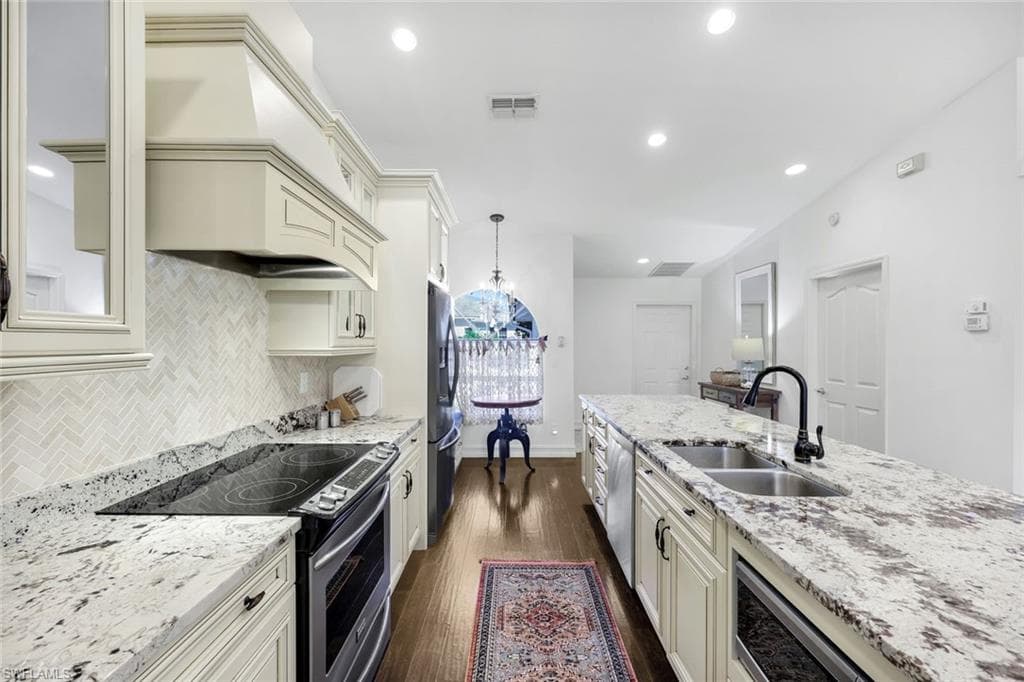 510 Captn Kate CT # 32, NAPLES FL 34110-10