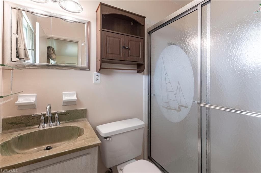 365 Westpark RD, LEHIGH ACRES FL 33936-8