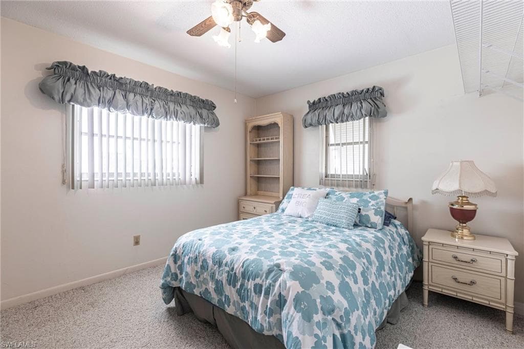365 Westpark RD, LEHIGH ACRES FL 33936-9