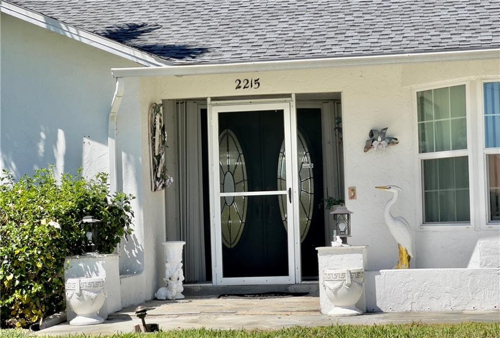 2215 Channel WAY, NORTH FORT MYERS FL 33917-16