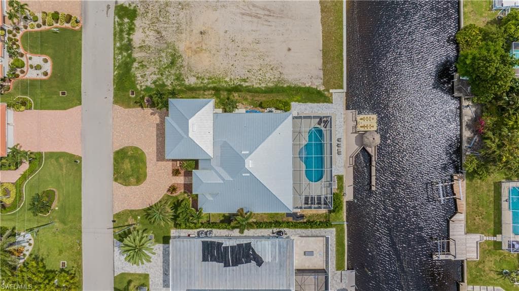 5328 Mayfair CT, CAPE CORAL FL 33904-2