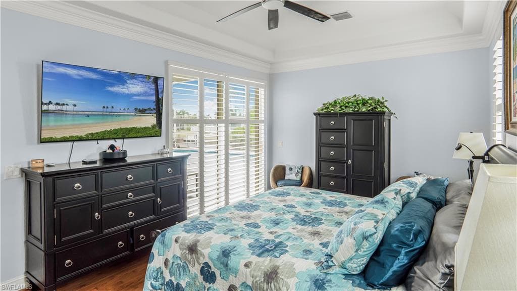 5328 Mayfair CT, CAPE CORAL FL 33904-8