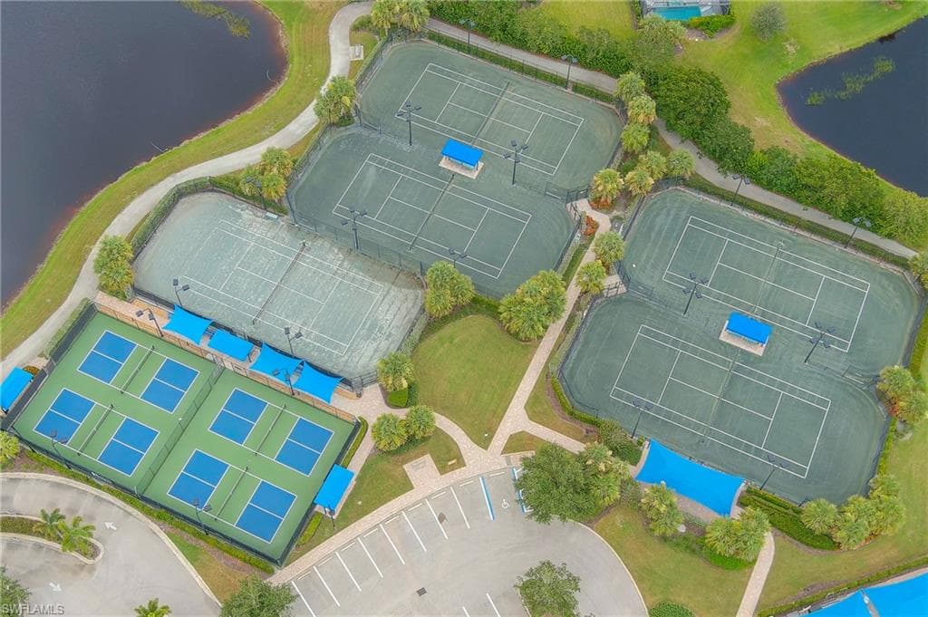 6902 Winding Cypress DR, NAPLES FL 34114-26