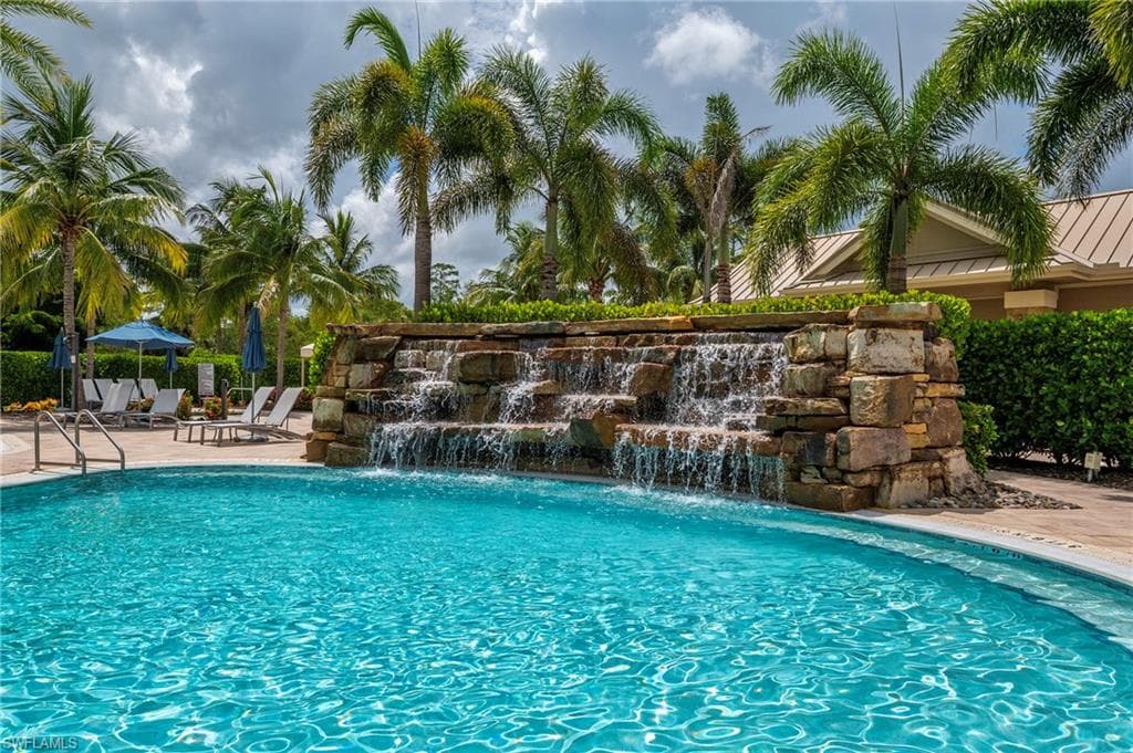 6902 Winding Cypress DR, NAPLES FL 34114-27