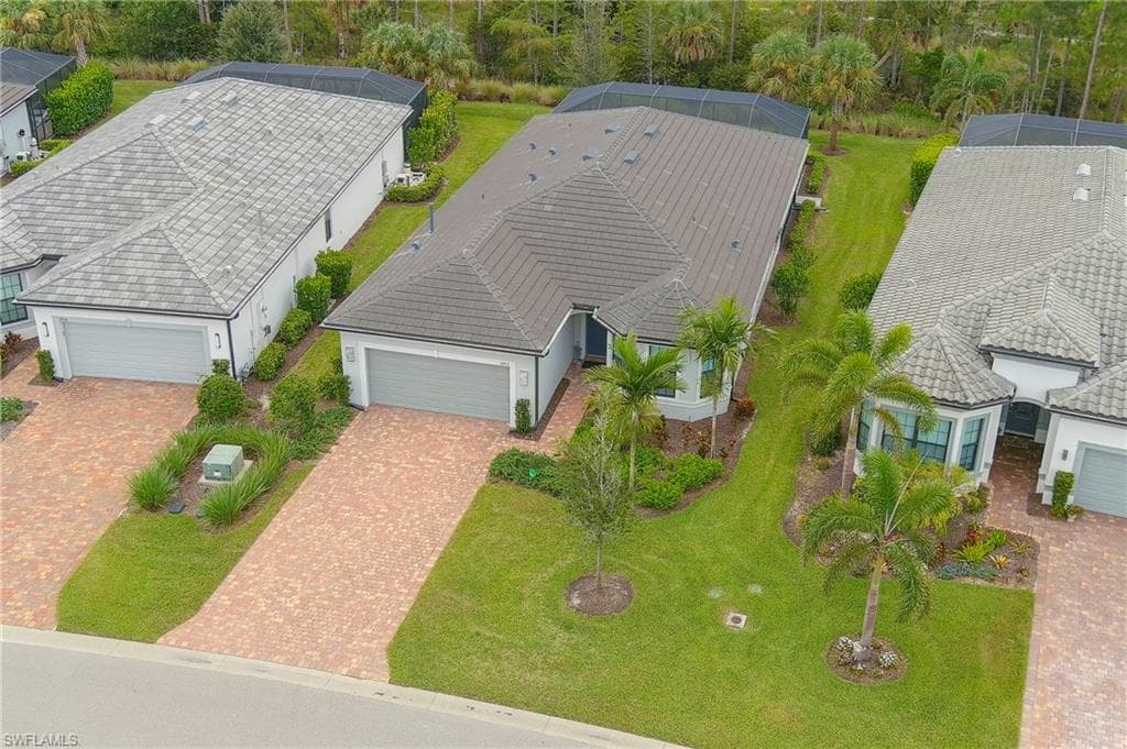 6902 Winding Cypress DR, NAPLES FL 34114-30