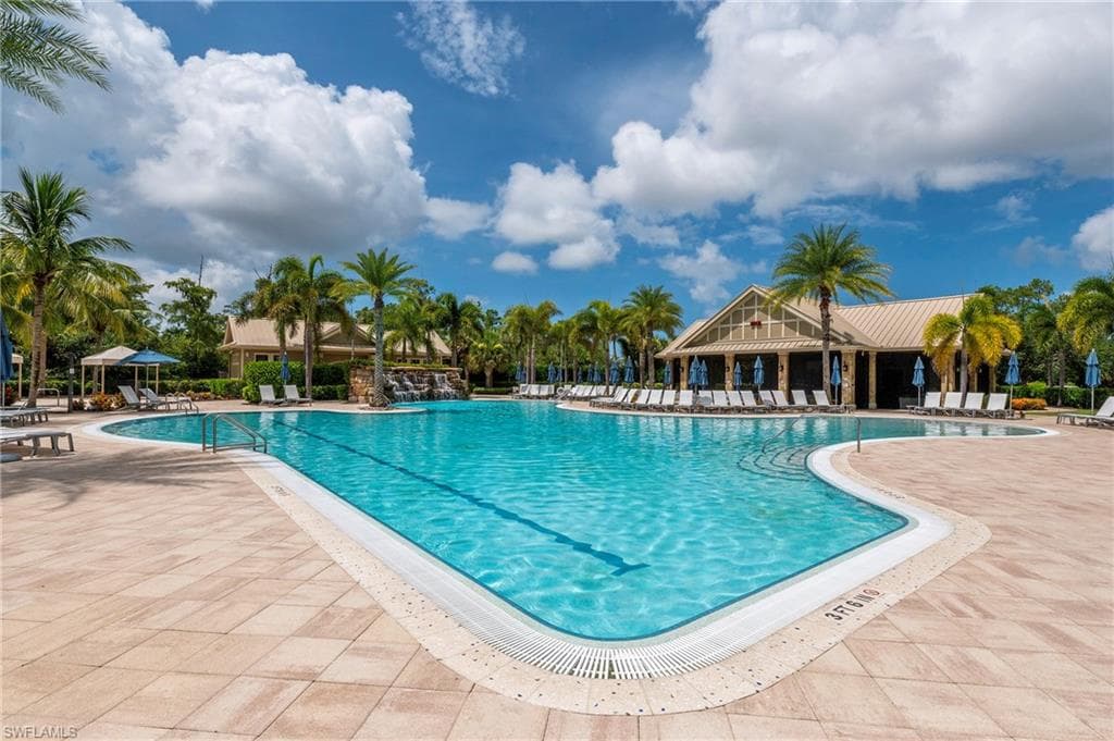 6902 Winding Cypress DR, NAPLES FL 34114-28