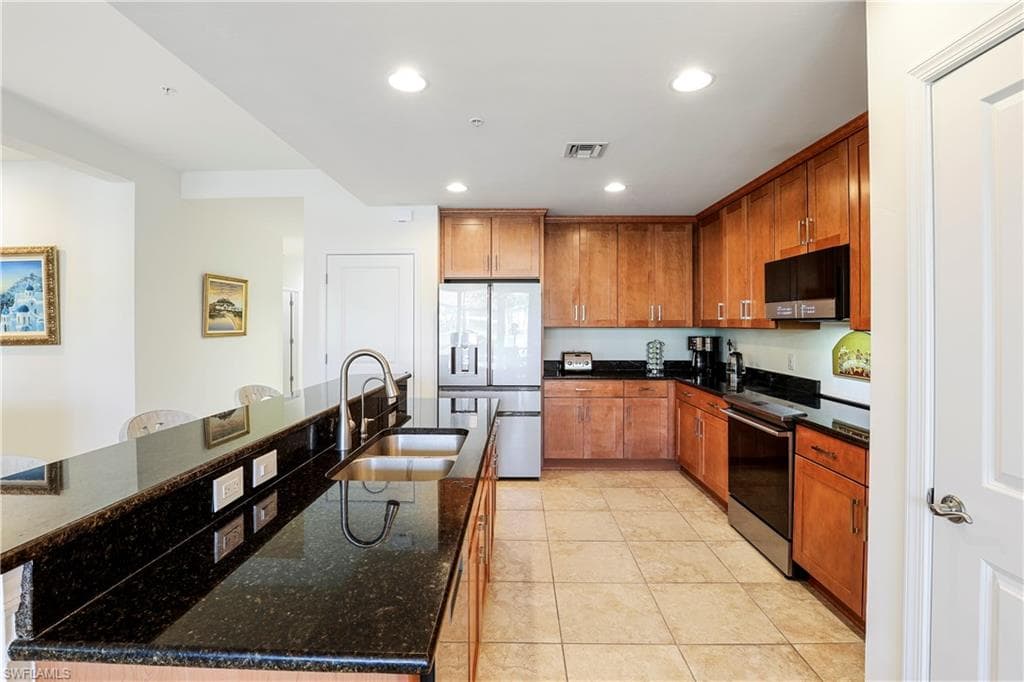 15145 Palmer Lake CIR # 103, NAPLES FL 34109-9