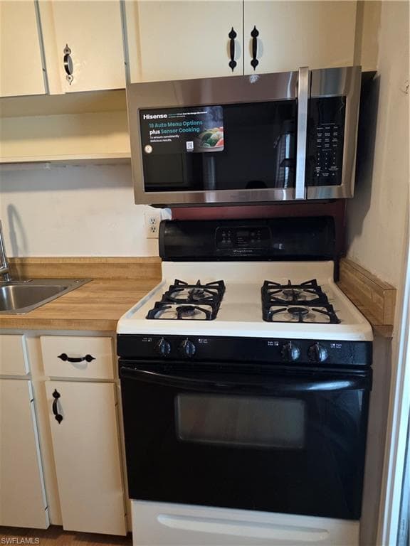 52 Heath Aster LN, LEHIGH ACRES FL 33936-12