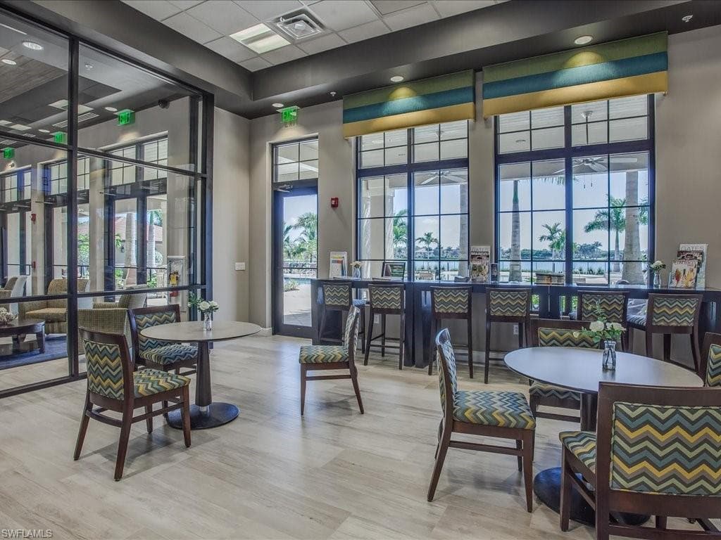 1141 Antaras CT N # 25, NAPLES FL 34113-28