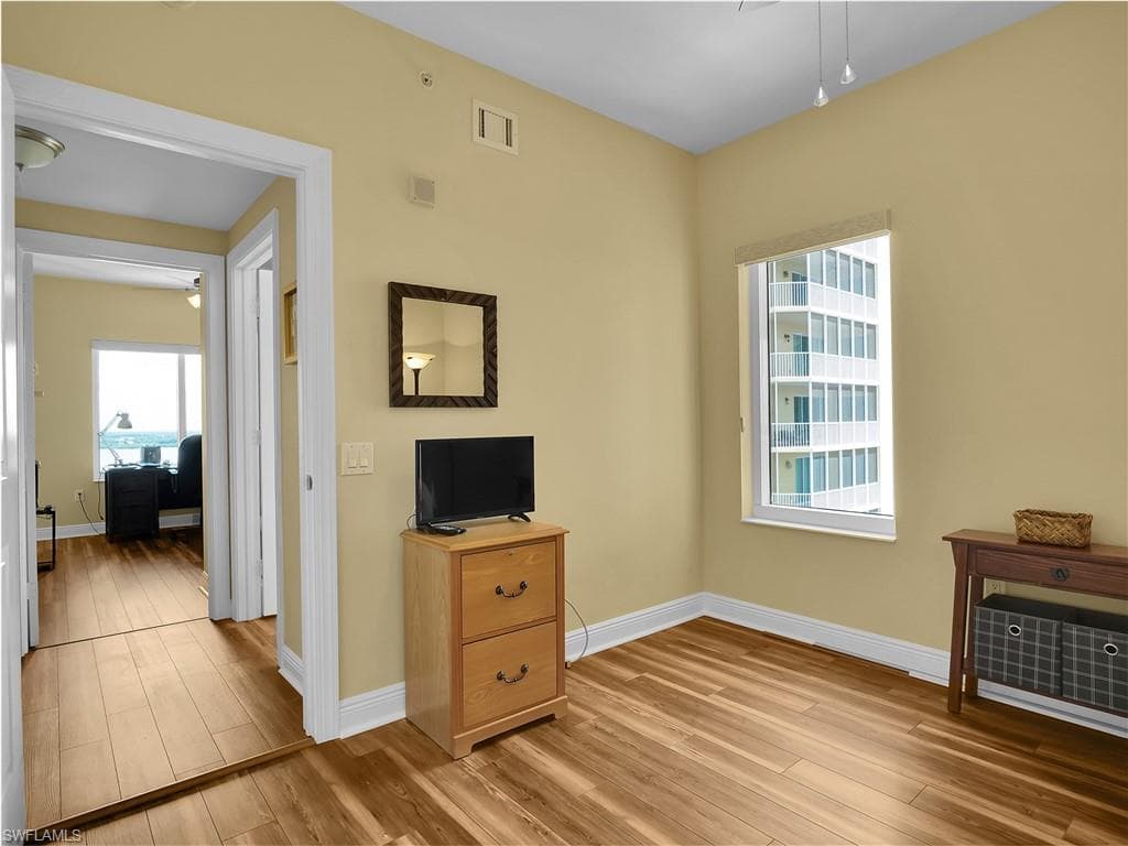 2743 1st ST # 2004, FORT MYERS FL 33916-6