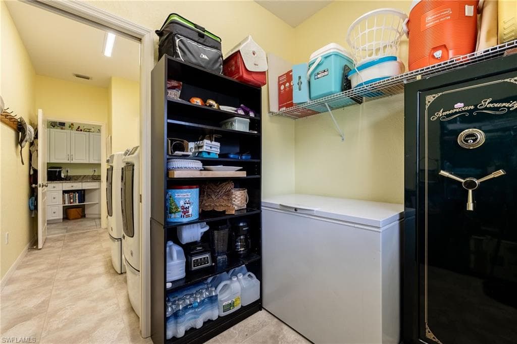 2335 Malaya CT, PUNTA GORDA FL 33983-46