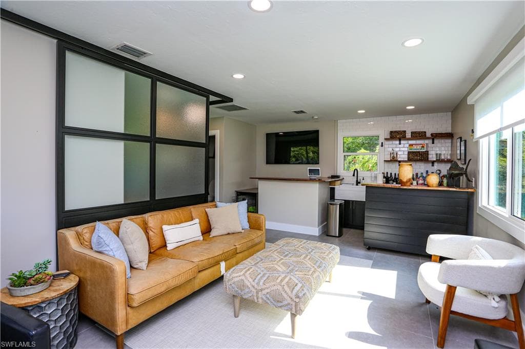 5840 Bur Oaks LN, NAPLES FL 34119-26