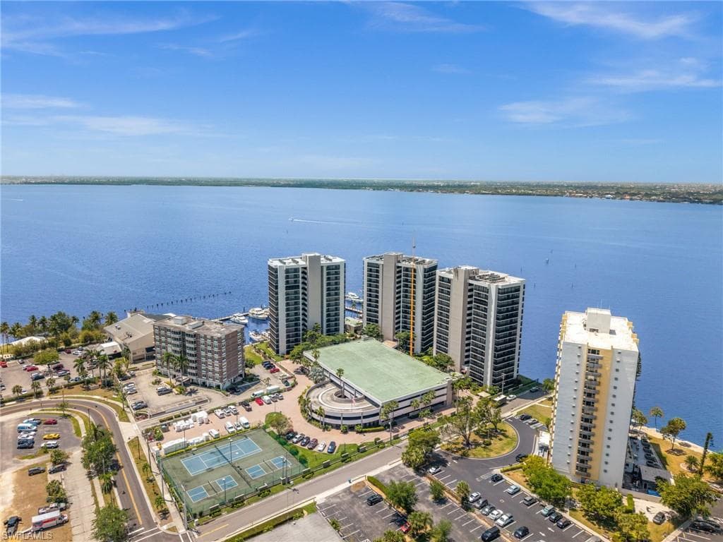 1900 Virginia AVE # 902, FORT MYERS FL 33901-42