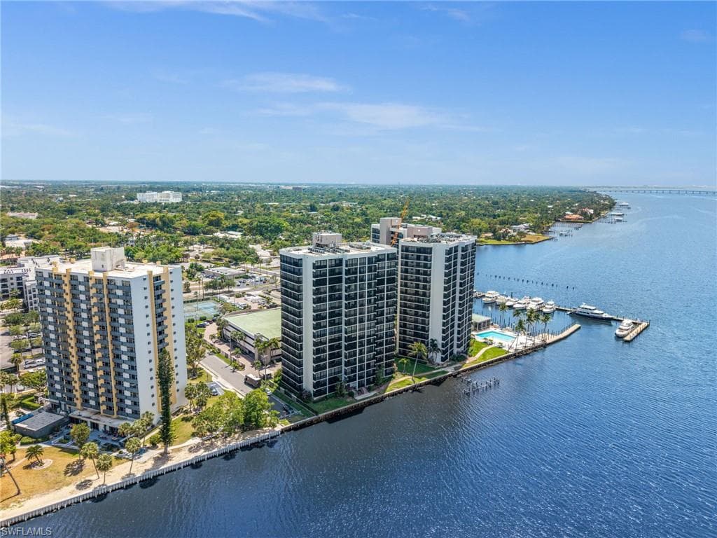 1900 Virginia AVE # 902, FORT MYERS FL 33901-39