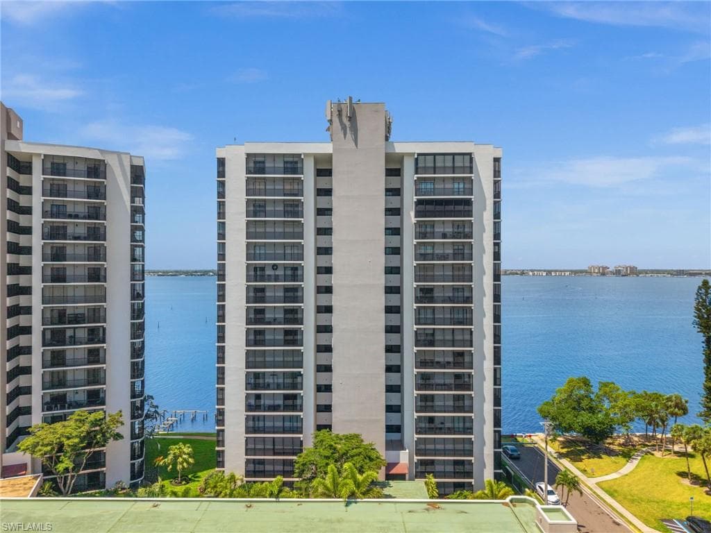 1900 Virginia AVE # 902, FORT MYERS FL 33901-38