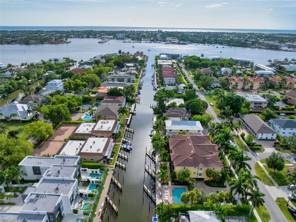 1540 Blue Point AVE 201-2