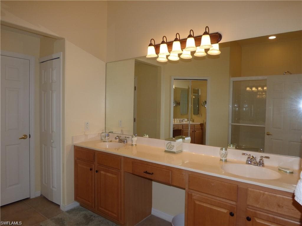 10053 Majestic AVE, FORT MYERS FL 33913-8
