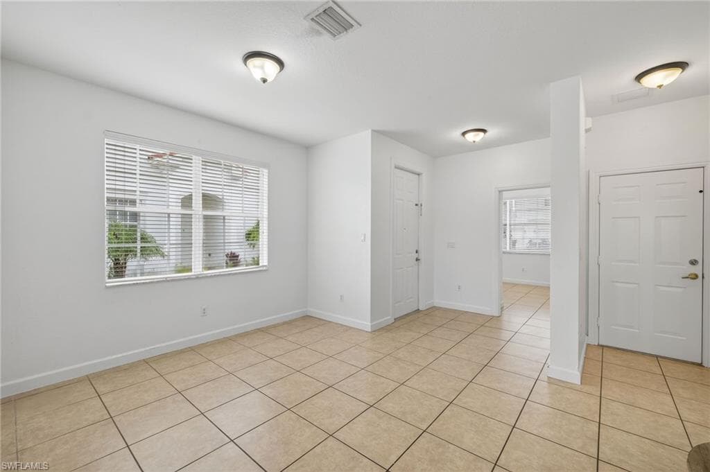 7029 Ambrosia LN # 606, NAPLES FL 34119-1