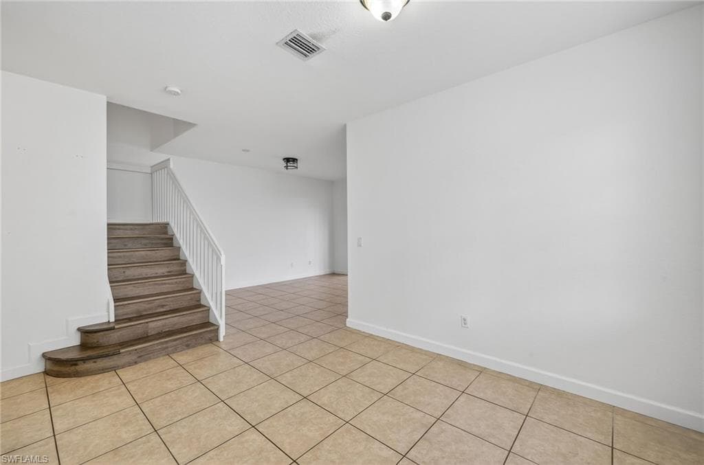 7029 Ambrosia LN # 606, NAPLES FL 34119-2